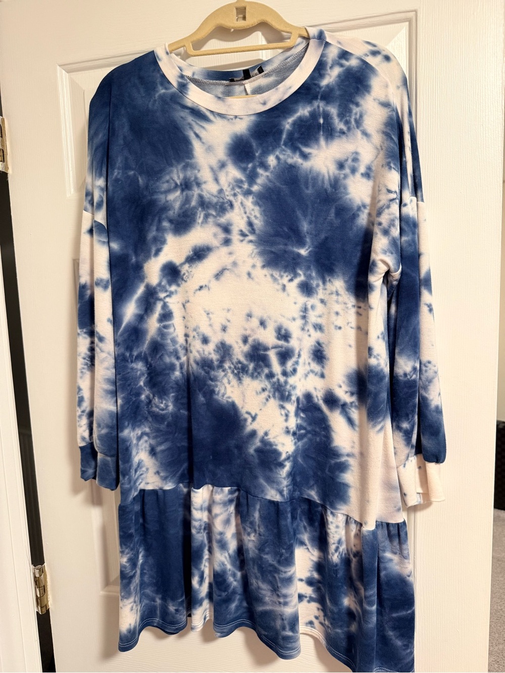 Blue & White Tie-Dye Long Sleeve Women's Dress
